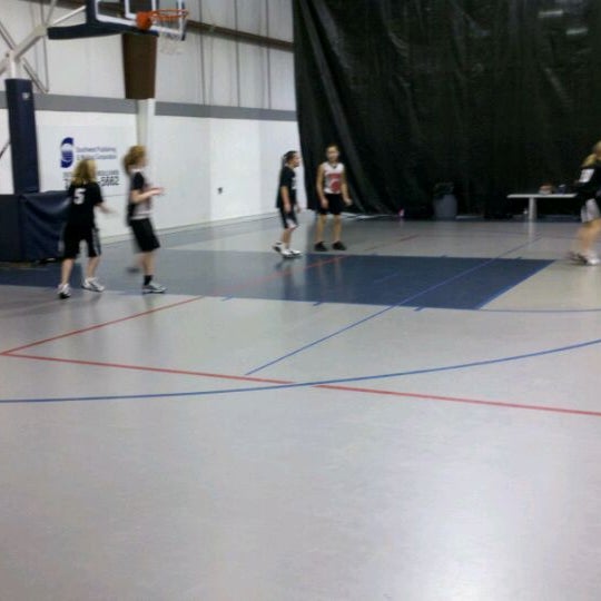 SportZone Topeka'da Beyzbol Sahası'da fotoğraflar