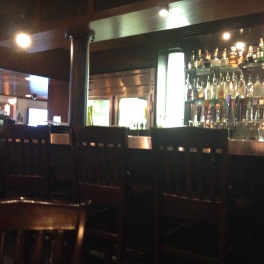 Foto scattata a BJ&#39;s Restaurant &amp; Brewhouse da Edgar M. il 6/3/2012