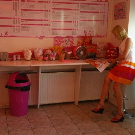Photo taken at Pink Milk Shake by Justina on 6/10/2011