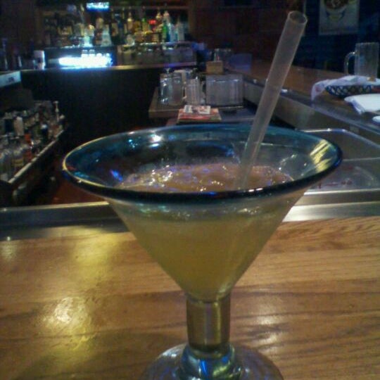 Photo taken at Chili&#39;s Grill &amp; Bar by dwayne s. on 2/18/2012