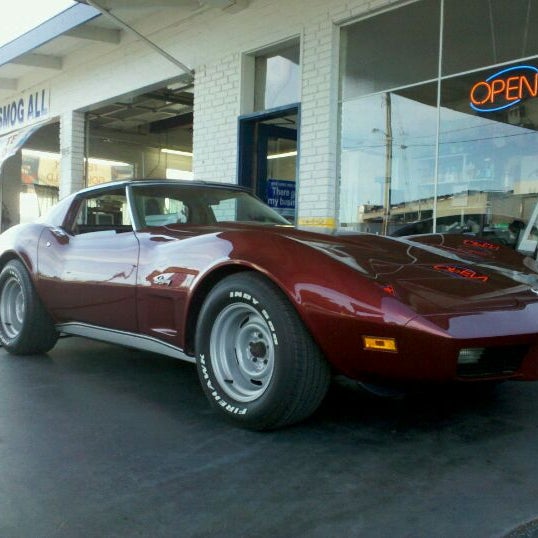 Bob's Gas Olde English Garage 988 Howard Ave