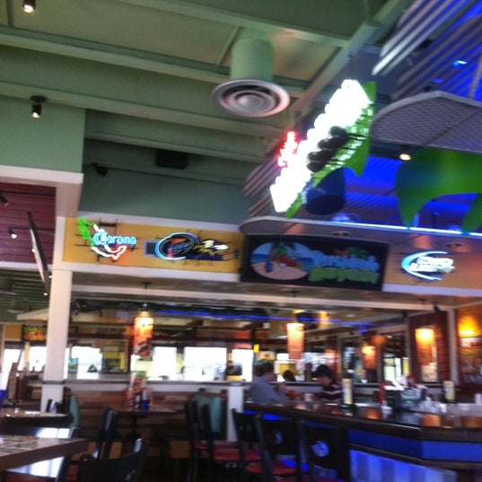Photo taken at Chili&#39;s Grill &amp; Bar by Tresha B. on 2/11/2012