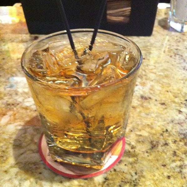Photo taken at BJ&#39;s Restaurant &amp; Brewhouse by A on 5/3/2012