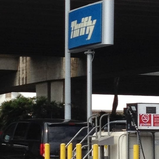 Photo taken at Thrifty Car Rental by Jessica B. on 9/3/2012