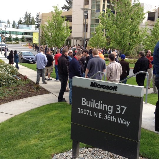 Microsoft building 37 parking garage overlake 1 tip