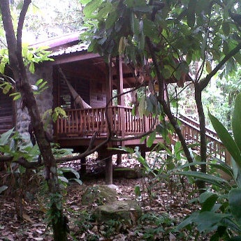 Foto diambil di The Lodge at Pico Bonito oleh Ramzi N. pada 4/16/2012