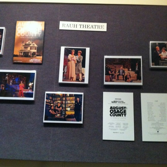 Photo prise au Pittsburgh Playhouse par ᴡ Z. le9/8/2012