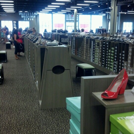 Dsw centerton square deals