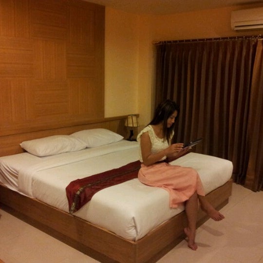 6/25/2012 tarihinde Thepkanith Y.ziyaretçi tarafından MetroPoint Bangkok Hotel'de çekilen fotoğraf
