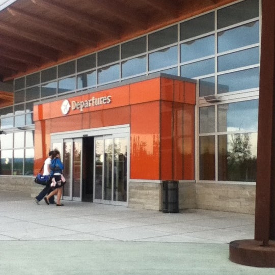 Fairbanks International Airport 44 tips