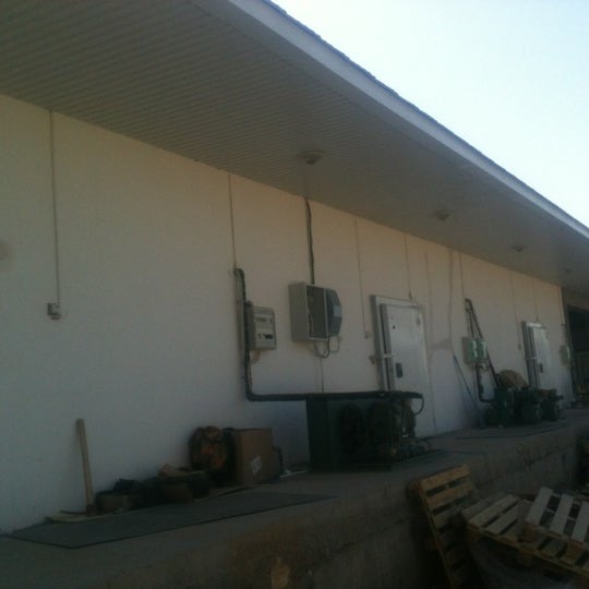 Хас хасавюрт. Улица гамидова хасавюрт. Автомагазин в хасавюрте. Улица гамидова хасавюрт. Хасавюрт улица грозненская 90.