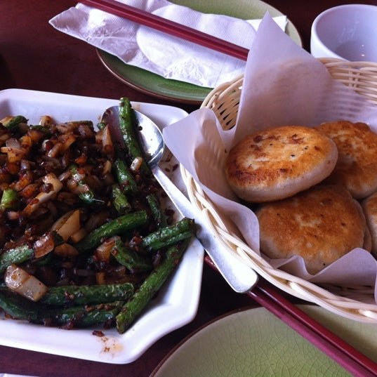 Lin's Chinese Cuisine and Tea House Chinese Restaurant in Vancouver