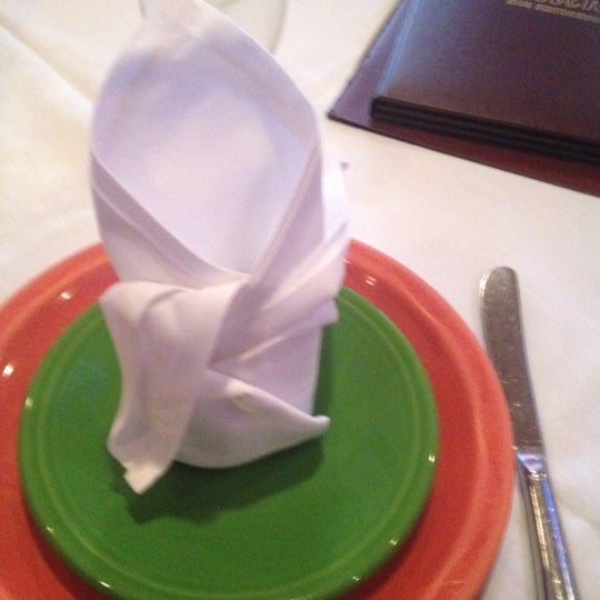 7/26/2012にKarla B.がMontien Boston - Thai Restaurantで撮った写真