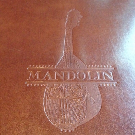 รูปภาพถ่ายที่ Mandolin โดย Amy K. เมื่อ 3/20/2012