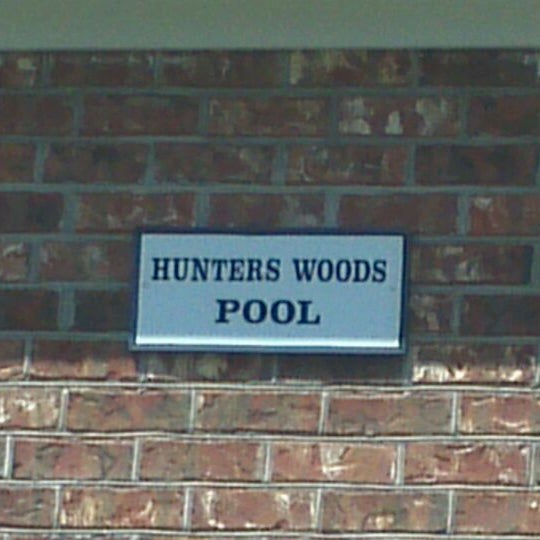 Hunter Woods Pool Crowfield Swimming Pool in Goose Creek
