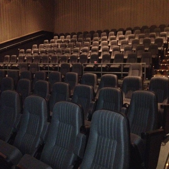 Regal Glen Stadium 10 Movie Theater