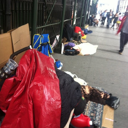 Снимок сделан в Occupy Wall Street пользователем Amber M. 6/29/2012