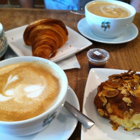 Pâtisserie Fous Desserts MileEnd Montréal, QC