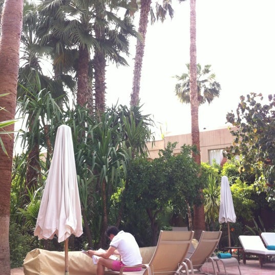 รูปภาพถ่ายที่ Les Jardins de La Medina,  Marrakech โดย Quentin L. เมื่อ 4/27/2012