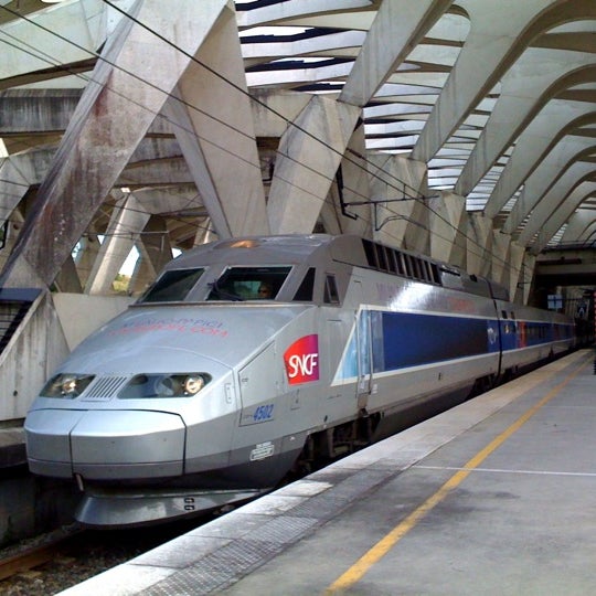 Gare SNCF de Lyon SaintExupéry TGV ColombierSaugnieu, RhôneAlpes Gare SNCF de Lyon SaintExupéry TGV ColombierSaugnieu, RhôneAlpes