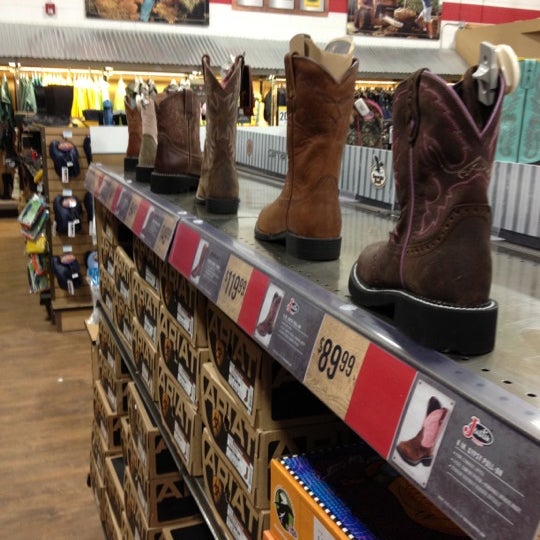 Tractor Supply Co. - Hardware Store