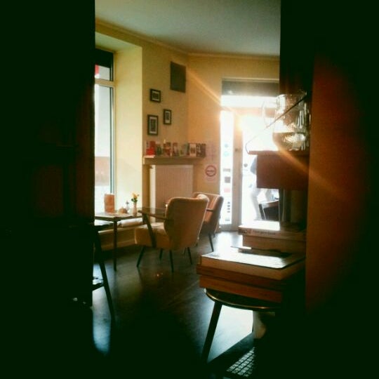 11/7/2011 tarihinde MrHaytchziyaretçi tarafından Café Hilde'de çekilen fotoğraf