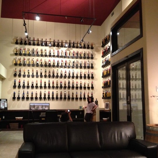 7/1/2012 tarihinde Stefanie N.ziyaretçi tarafından Pahrump Valley Winery and Symphony Restaurant'de çekilen fotoğraf