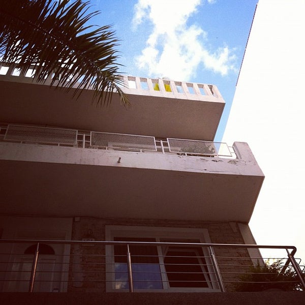 Photo prise au Hotel Rio Malecon par CARLOS G. le11/18/2011
