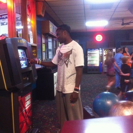 Imperial Lanes Bowling Center Bowling Alley in Ardmore