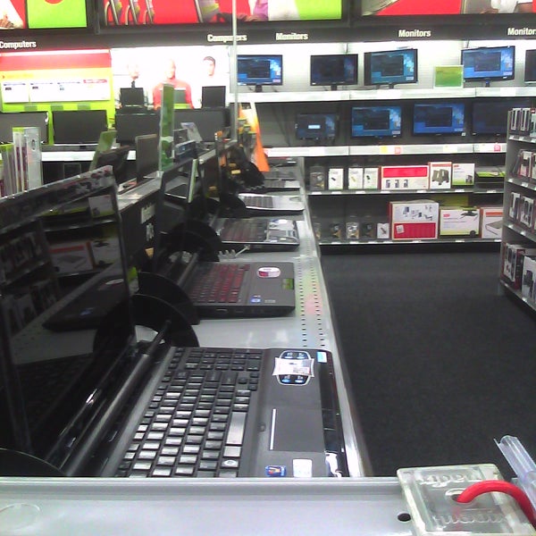 Staples 19714 Northwest Freeway