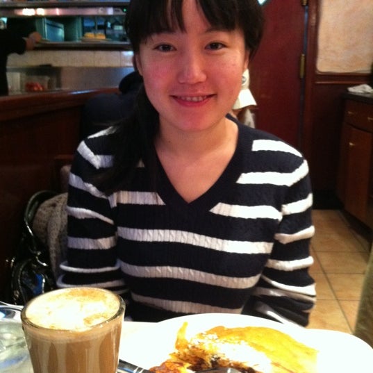 Foto tirada no(a) Morning Star Cafe por Clara M. em 12/17/2011