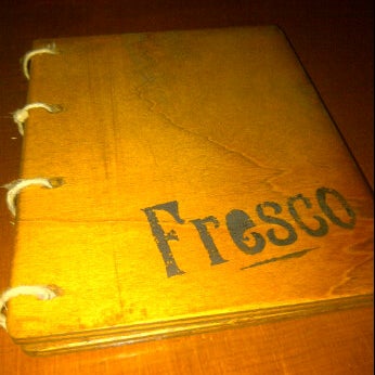 รูปภาพถ่ายที่ Fresco Cocktail Shop โดย Marco J. เมื่อ 5/5/2012