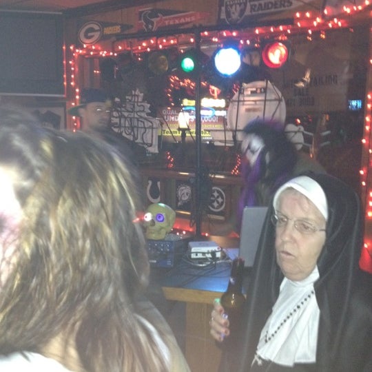 Photo taken at Rosie&#39;s Sports Pub &amp; Grille by jon y. on 10/30/2011