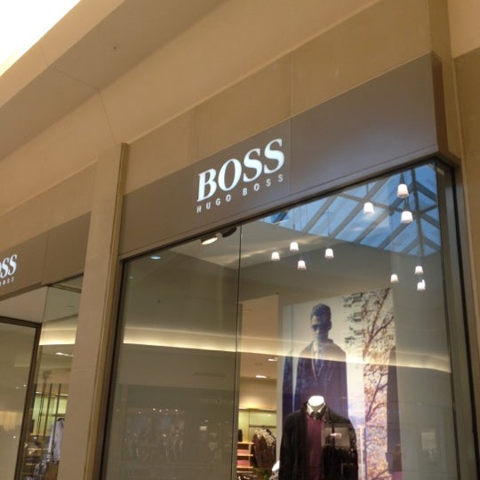 Hugo boss international mall hotsell