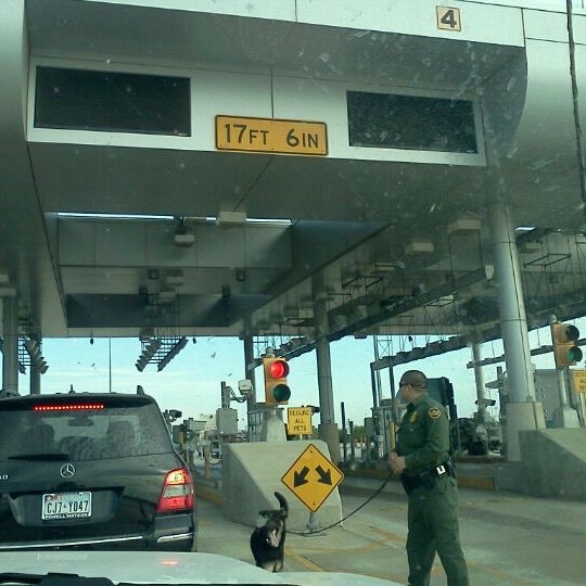 Photos at US Border Patrol Checkpoint Encinal, TX