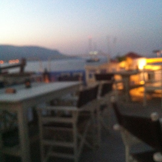 7/26/2012 tarihinde Vittorio P.ziyaretçi tarafından Mylos Terrace Cocktail Bar'de çekilen fotoğraf