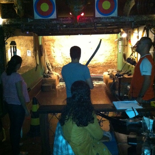 8/25/2012 tarihinde Pedro S.ziyaretçi tarafından Willi Willie Bar e Arqueria'de çekilen fotoğraf