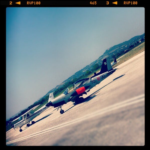 6/22/2012にMatteo R.がAeroporto Di Fanoで撮った写真