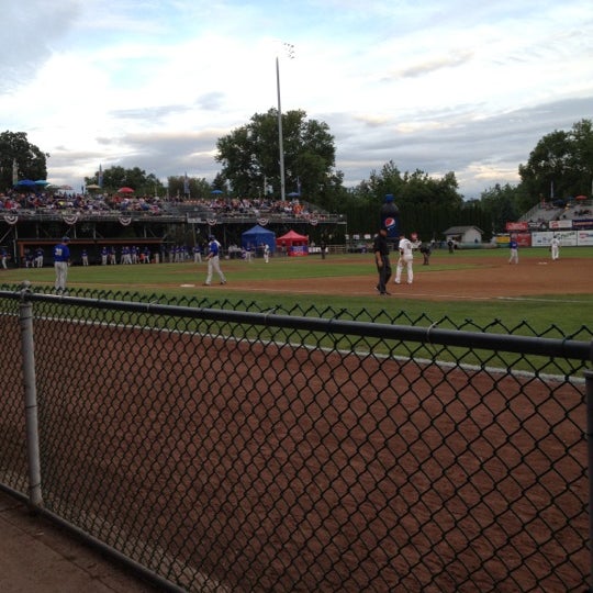 Harris Field 500 8th Ave