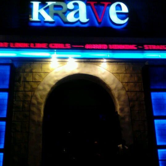 Снимок сделан в Krave Nightclub пользователем David V. 5/12/2012