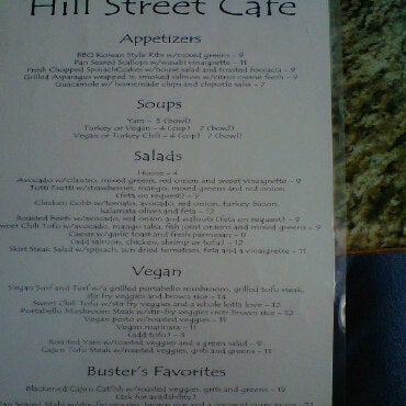 Foto diambil di Hill Street Cafe &amp; Gallery oleh Matt W. pada 3/30/2011