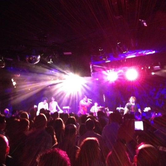 Photo taken at Le Poisson Rouge by Daniel S. on 7/20/2012