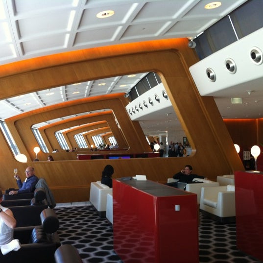 Qantas First Class Lounge Sydney Airport Sydney, NSW