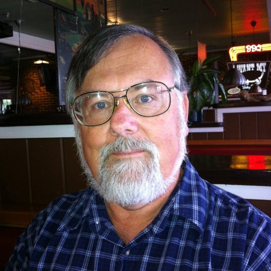 Photo taken at Chili&#39;s Grill &amp; Bar by Peter K. on 3/10/2012