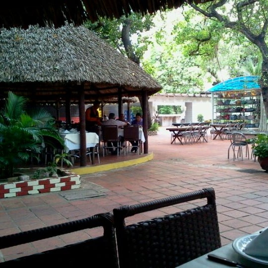 Photo taken at Restaurante Parque Recreio by André J. on 12/13/2011