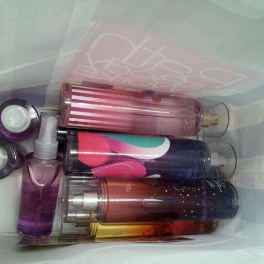 Bath & Body Works 500 W Germantown Pike