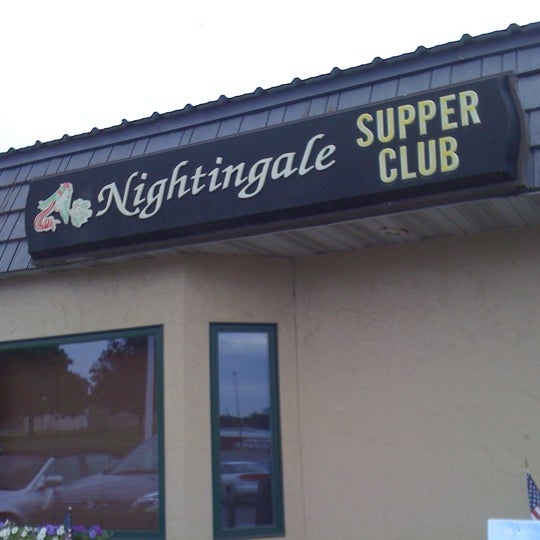 Снимок сделан в Nightingale Supper Club пользователем Ryan S. 7/14/2011