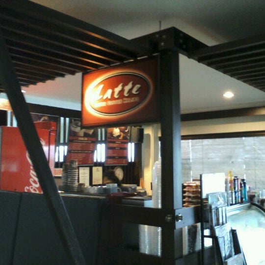 Latte Coffee Cafe Café in Kalibo