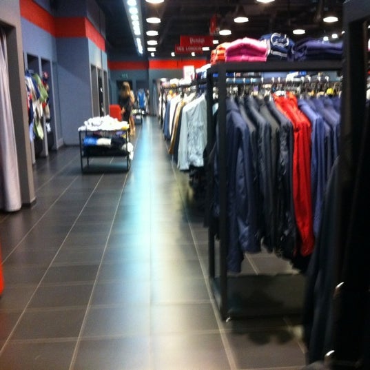 Permanently closed: Club, clothing store, Moscow, Novolesnaya Street, 2 - Yandex