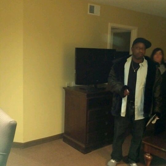Foto diambil di Homewood Suites by Hilton oleh Troy G. pada 1/15/2012